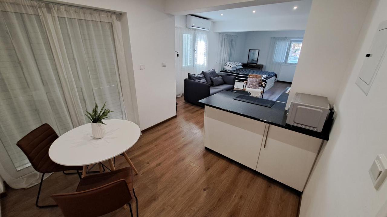 City Center Apartments Paphos Ngoại thất bức ảnh