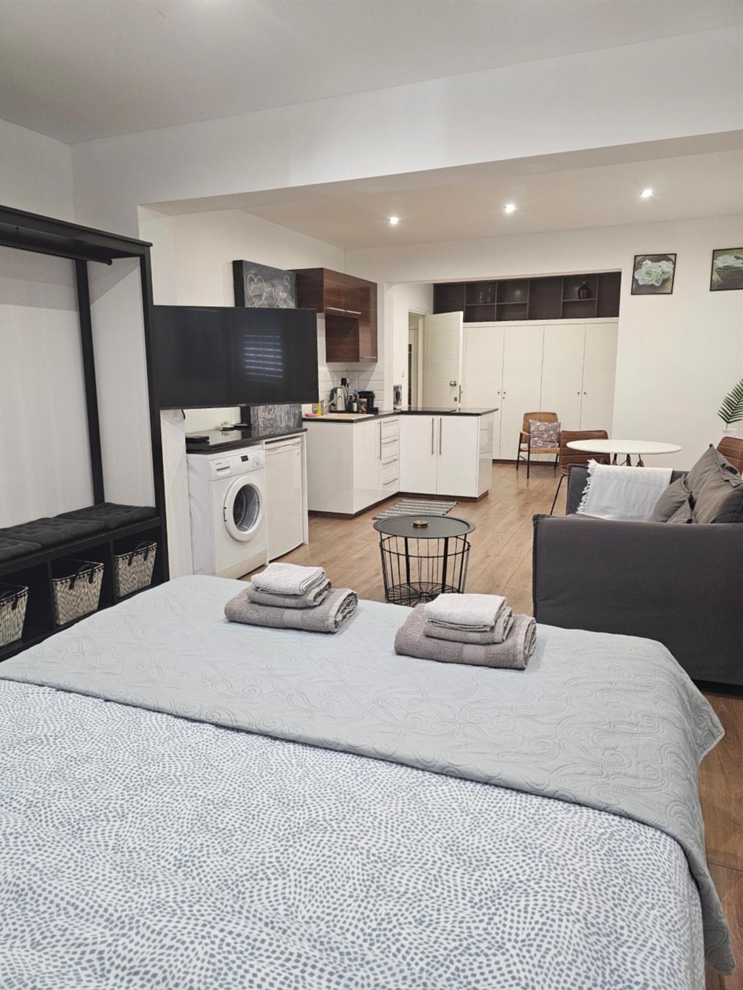 City Center Apartments Paphos Ngoại thất bức ảnh