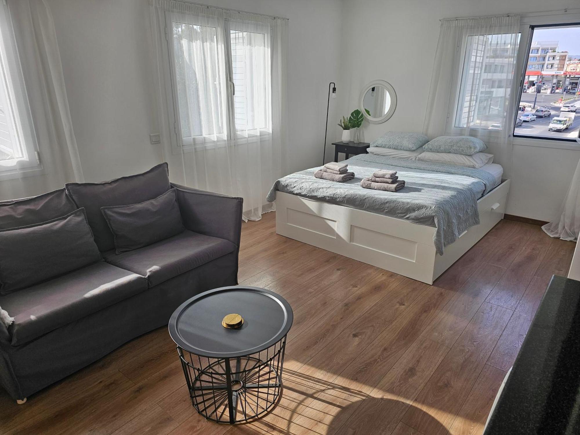 City Center Apartments Paphos Ngoại thất bức ảnh